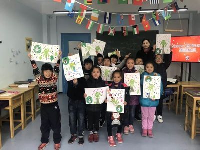 从“985毕业，比不过一个小学生”看文化教育服务的多元维度