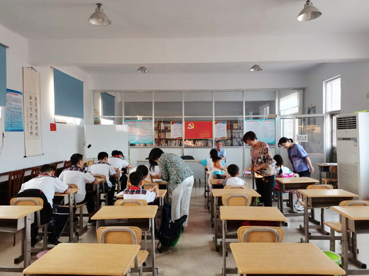 青岛黄海学院文化教育服务的发展路径与育人实践